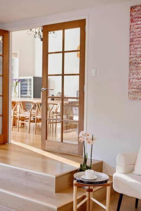 Modern Lifestyle Retreat With Stunning City View Окленд Экстерьер фото
